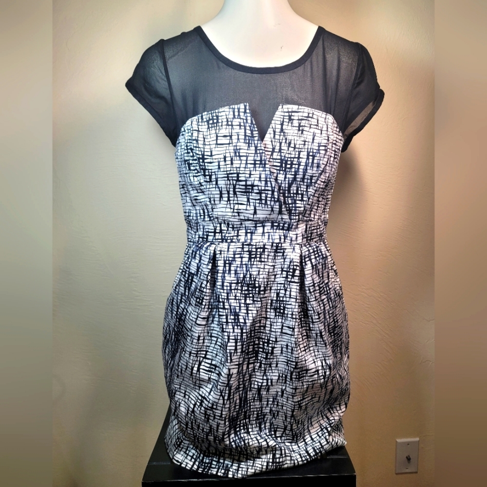 Twinkle by Wenlan Black and White Mini Dress size 10
